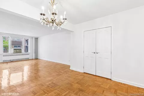 104-20 68 Dr #B19, New York, NY 11375