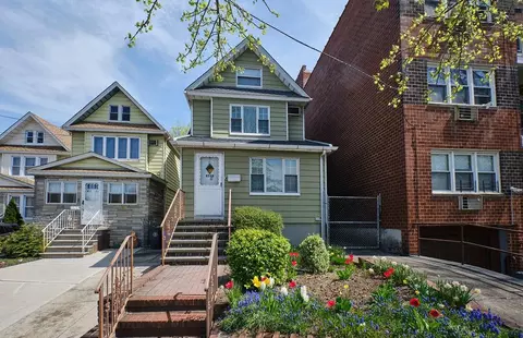 8508 Eliot Ave, New York, NY 11374