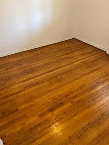 223-21 Manor Rd #232, New York, NY 11427