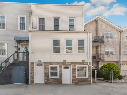 1303 Balcom Ave, New York, NY 10461