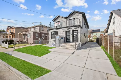 11125 177th St, Jamaica, NY 11433