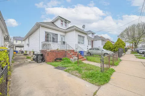 17019 118th Rd, Jamaica, NY 11434