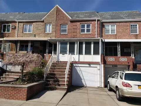 62-90 Dry Harbor Rd, New York, NY 11379