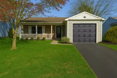 156 Laurance Ln, Ridge, NY 11961