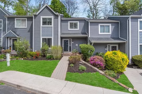 2 Hendrick Hls, Peekskill, NY 10566