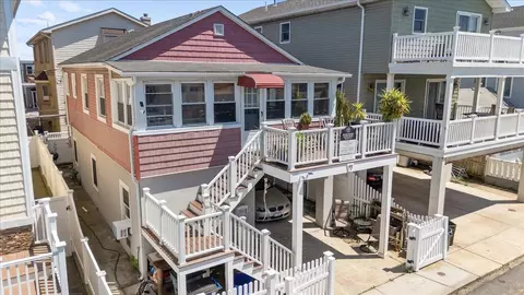 72 Nebraska St, Long Beach, NY 11561