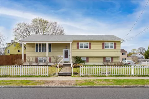 3 North St, Wappinger, NY 12590
