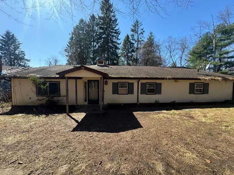 15 Old Farm Ln, Southeast, NY 10509