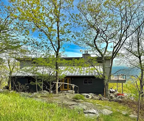 299 California Quarry Rd, Woodstock, NY 12498