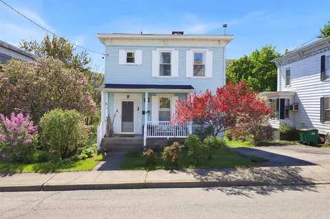 15 Davis St, Beacon, NY 12508