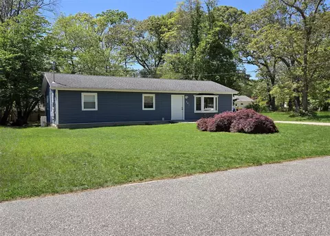 110 Bellport Lane Rd, Brookhaven, NY 11763