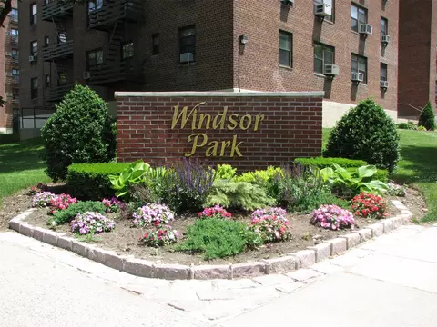 212-03 75th Ave #5A, New York, NY 11364