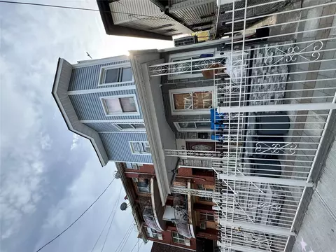 33-40 101st St, New York, NY 11368