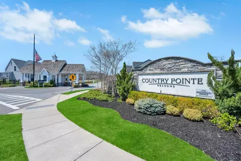 250 Silver Timber Dr #250, Yaphank, NY 11980