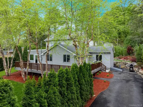 42 Taylor Rd, Patterson, NY 12563