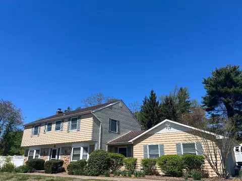 19 Millbrook Dr, Stony Brook, NY 11790