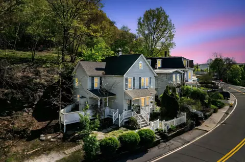 83 W Main St, Port Jervis, NY 12771