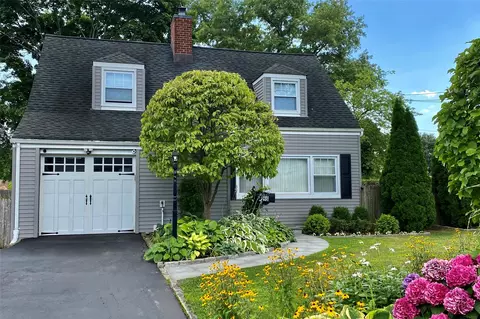 69 Howard Ave, Eastchester, NY 10709