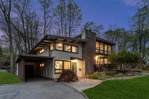 41 Eastern Dr, Greenburgh, NY 10502