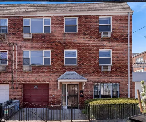 55-38 Seabury St, Elmhurst, NY 11373