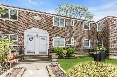 249-12 57th Ave #257, Little Neck, NY 11362
