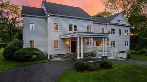723 Boston Post Rd, Rye, NY 10580