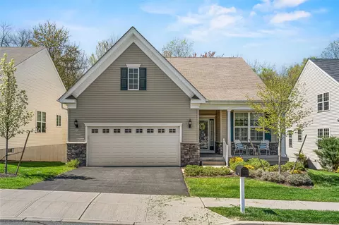 13 Sage Ct, Wallkill, NY 10940