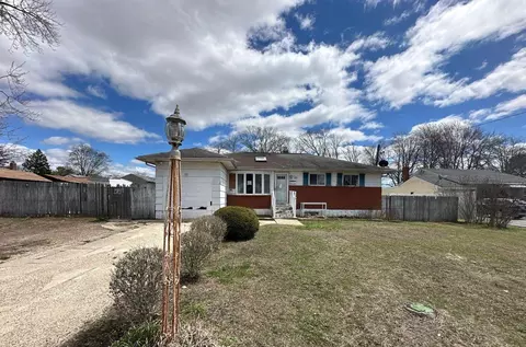 73 4th St, Brentwood, NY 11717