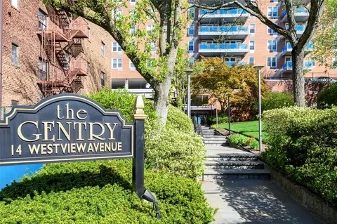 14 Westview Ave #412, Eastchester, NY 10707