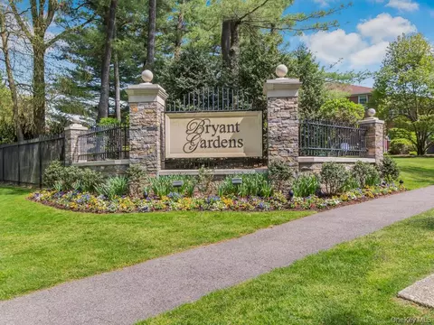 10 Bryant Cres #2D, White Plains, NY 10605