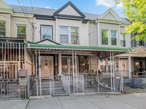 4449 Park Ave, New York, NY 10457