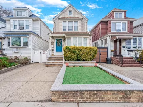 7846 64th Pl, New York, NY 11385