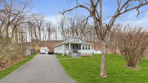 19 North St, Patterson, NY 12563