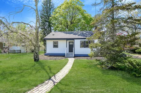 510 Washington Ave, Patchogue, NY 11772