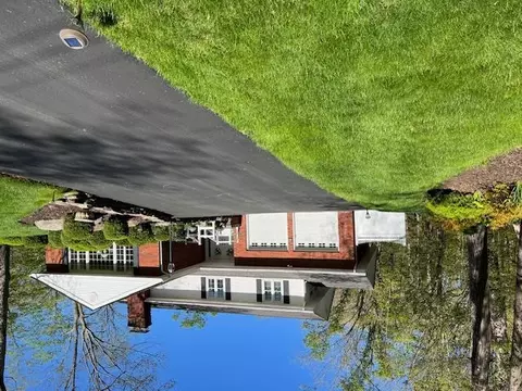 22 Gretna Woods Rd, Pleasant Valley, NY 12569