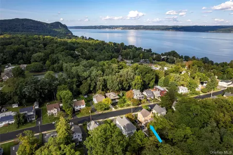 119 Castle Heights Ave, Clarkstown, NY 10960