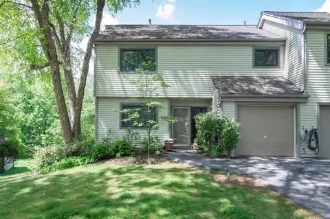 201 Hunters Run, Greenburgh, NY 10522