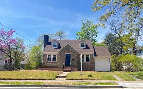 318 Hawthorne Ave, Uniondale, NY 11553