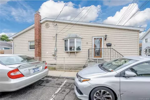 33 Alden Park #33, New York, NY 10465