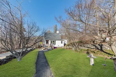 195 Seminary Hill Rd, Carmel, NY 10512