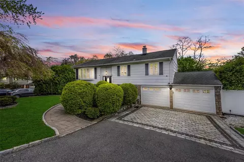 36 Hamlin Rd, Mahopac, NY 10541