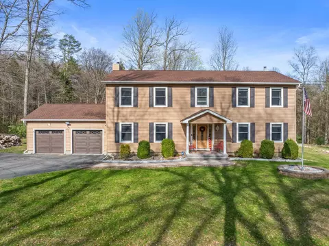 108 Wilkins Rd, Shawangunk, NY 12566