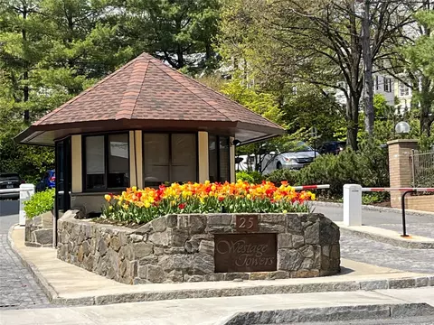25 Rockledge Ave #601, White Plains, NY 10601