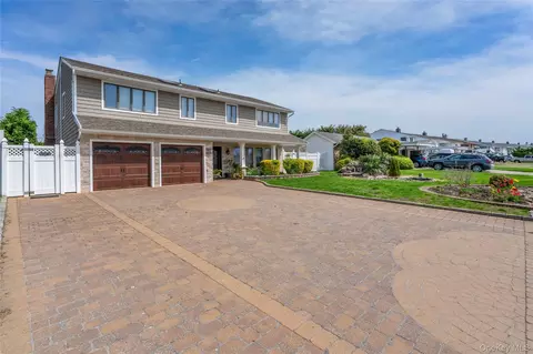 351 Lido Blvd, Lido Beach, NY 11561