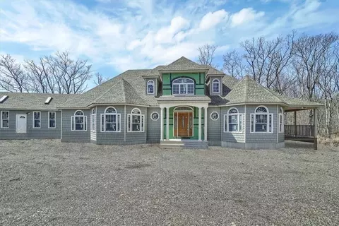 238 Deer Hollow Rd, Union Vale, NY 12570