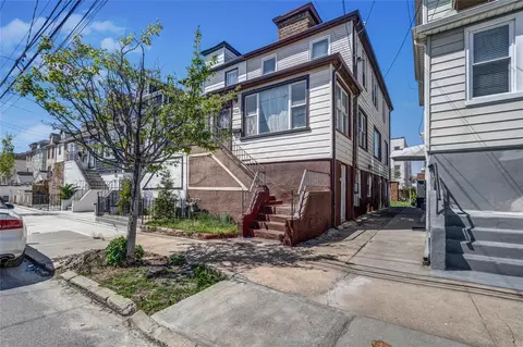 6928 Almeda Ave, New York, NY 11692