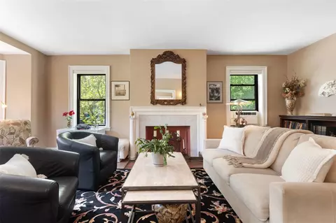 56 W Pondfield Rd #2C, Bronxville, NY 10708