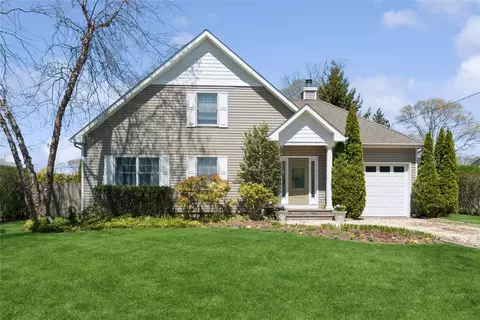 11 Staller Blvd, Hampton Bays, NY 11946