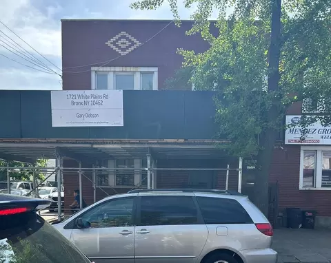 1721 White Plains Rd, New York, NY 10462