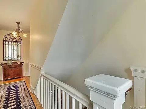 Entry Way - 421 Spring St, Monroe, NY 10950 photo 5 of 8
